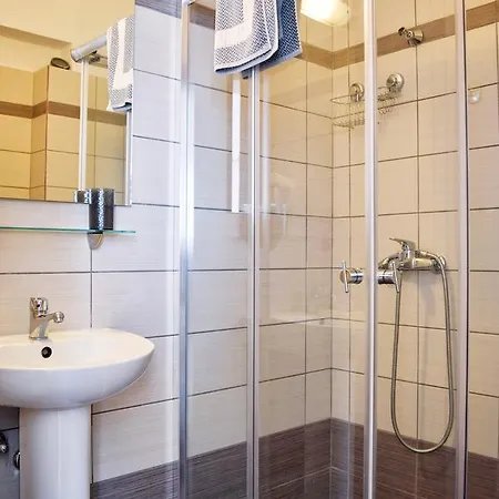 Ostria's House * Ratzaklíon